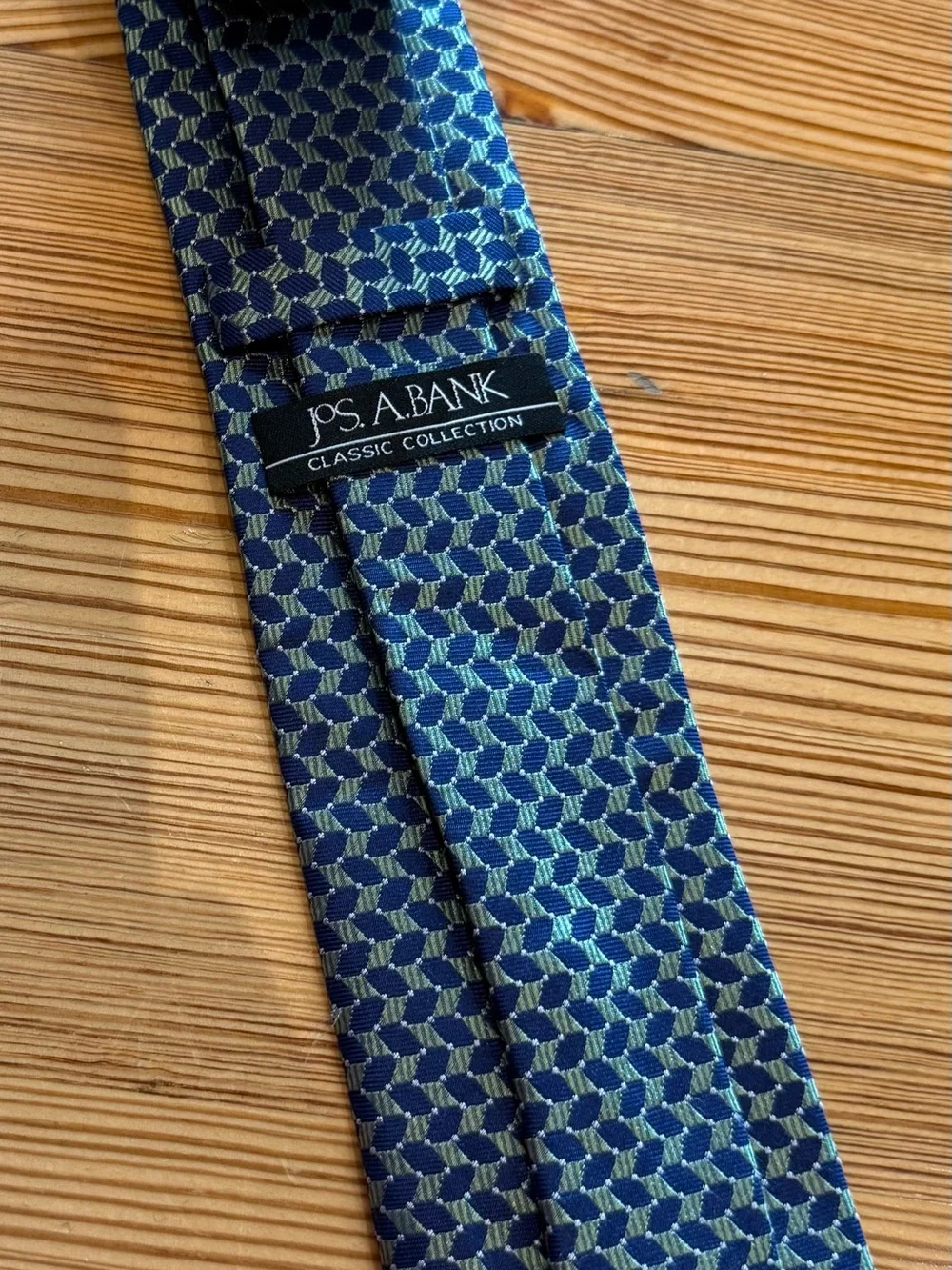 Jos A Bank Classic Collection Extra Long Silk Tie Blue Green Geometric 63.5”